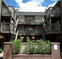 Chateau Chaumont and Dumont - Accommodation New York