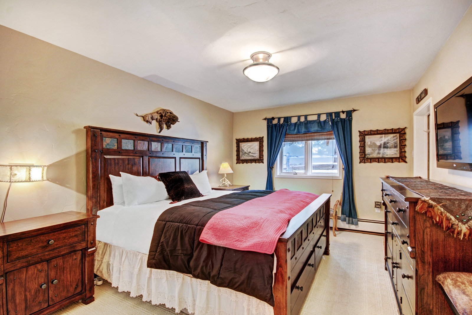 The Lodge At Vail - thumb 6