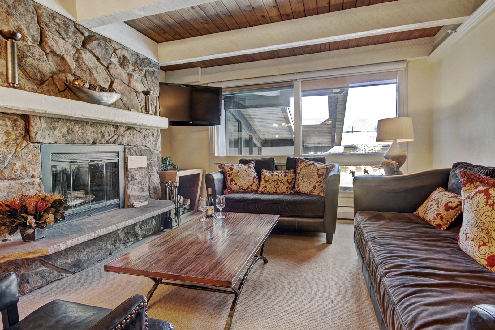 The Lodge At Vail - thumb 12