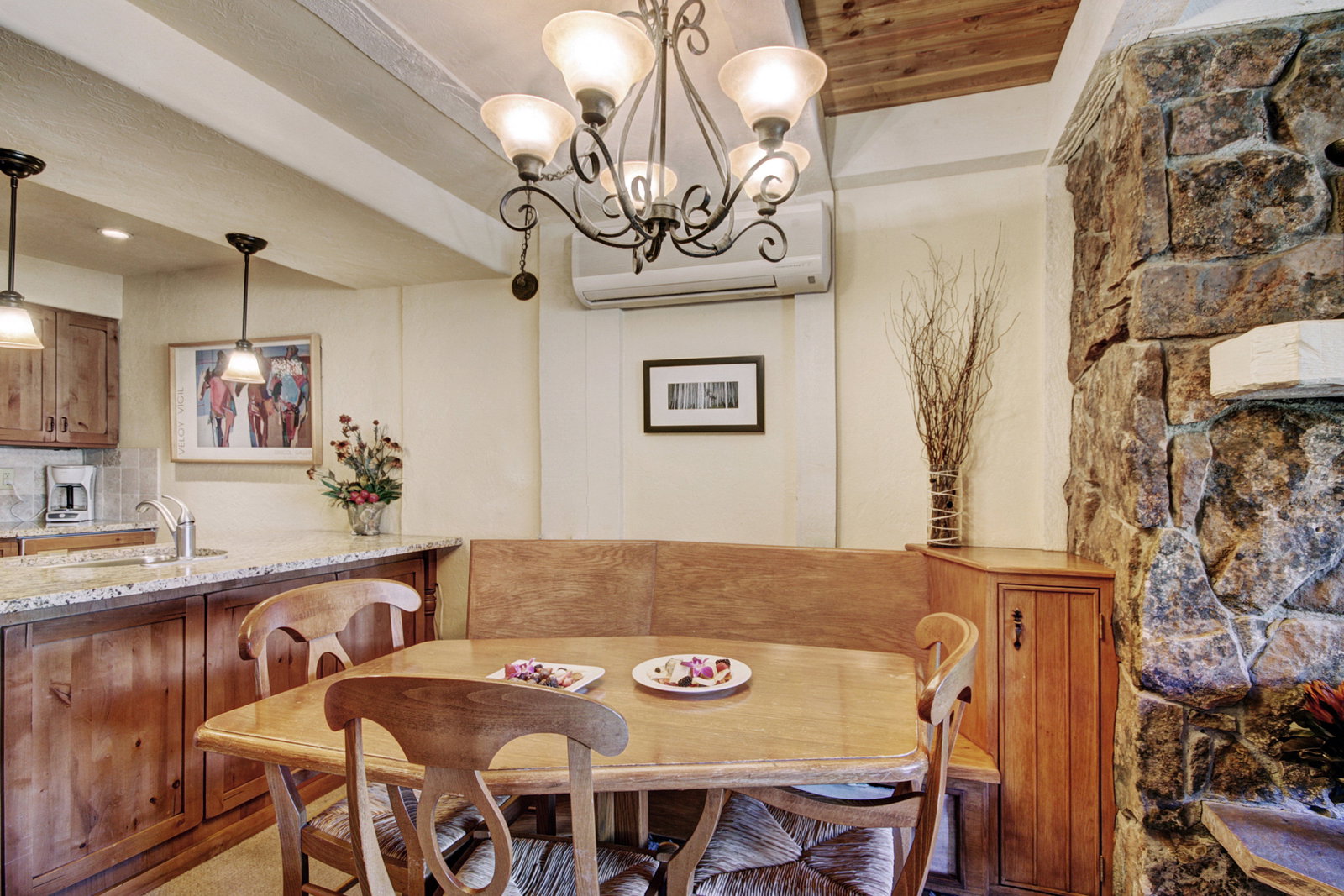 The Lodge At Vail - thumb 17