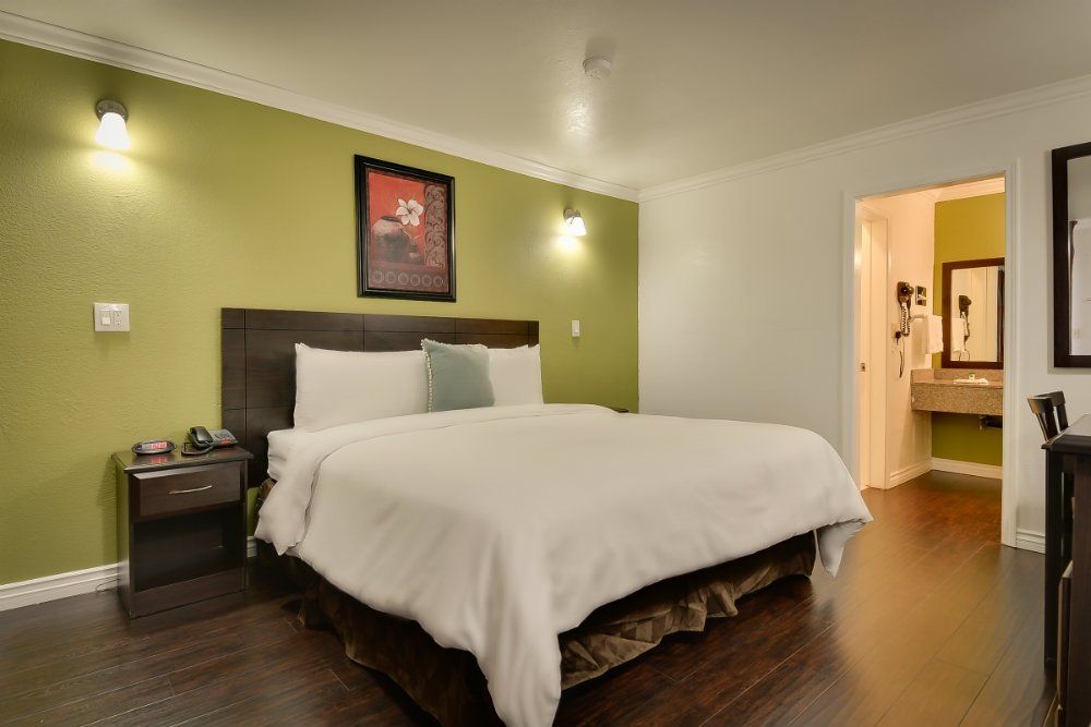 Vagabond Inn San Pedro - thumb 6