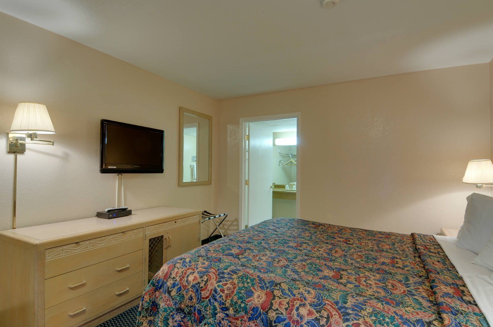 Vagabond Inn San Pedro - thumb 11