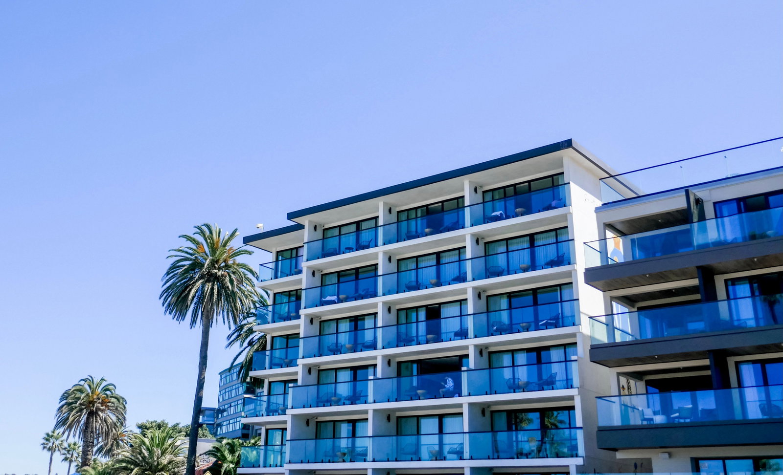 La Jolla Cove Suites - thumb 0