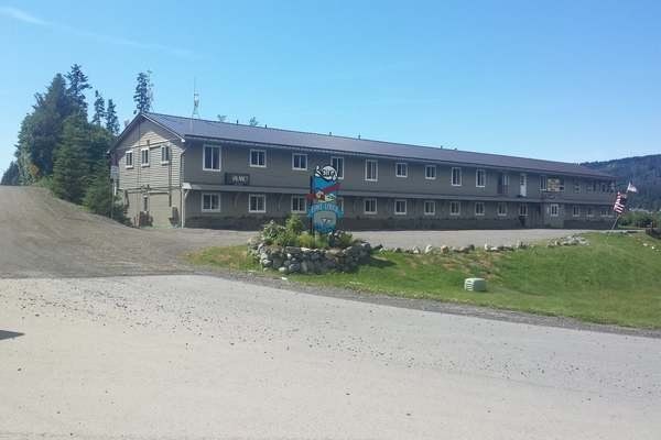 Beluga Lake Lodge - thumb 0