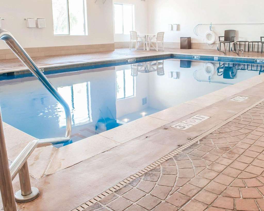 Comfort Suites - thumb 7