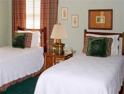 Union Square Guest Quarters - thumb 4