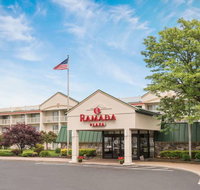 Ramada Plaza by Wyndham Portland - Accommodation New York
