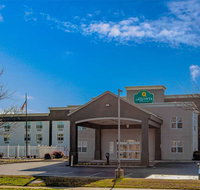 La Quinta Inn  Suites Lexington Park - Accommodation New York