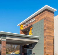 La Quinta Inn  Suites Aberdeen-APG - Accommodation New York