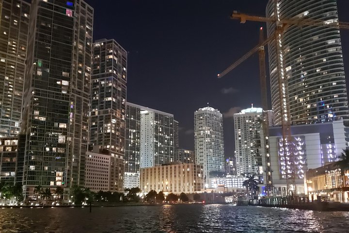 Miami Private Evening Boat Tour Including Champagne