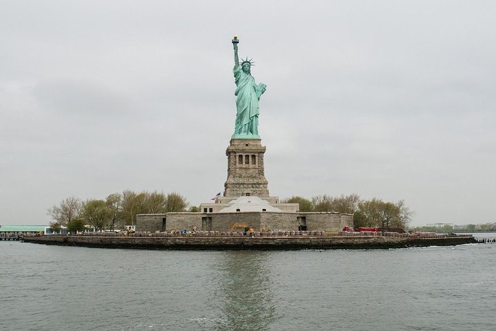 NOW OPEN Statue Of Liberty Sunset Sightseeing Cruise & New York City Sky Line - thumb 5