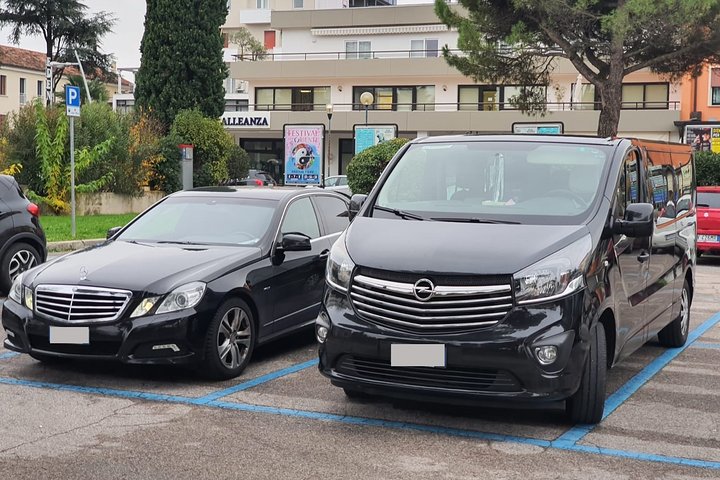 Jacksonville City To Jacksonville Airport (JAX) - Departure Private Transfer - thumb 5