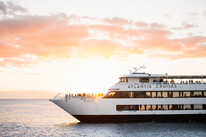 Waikiki Sunset Cocktail Cruise Aboard The Majestic By Atlantis Cruises - thumb 3