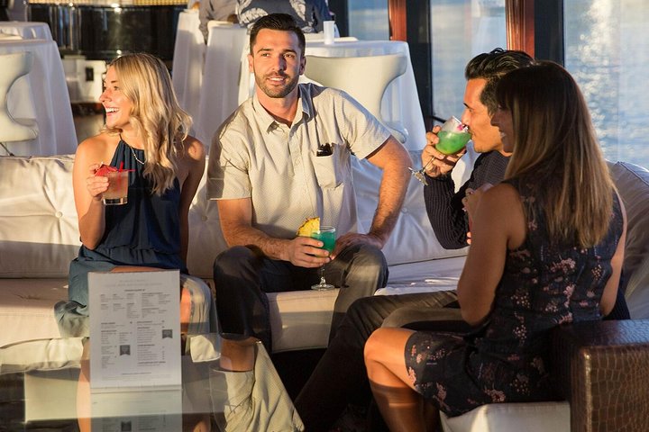 Waikiki Sunset Cocktail Cruise Aboard The Majestic By Atlantis Cruises - thumb 5