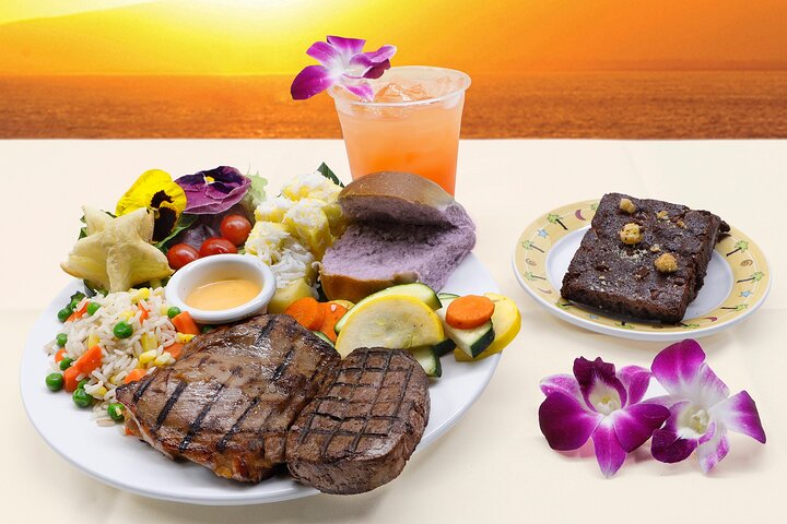 Waikiki Sunset BBQ & Cocktail Cruise - thumb 4