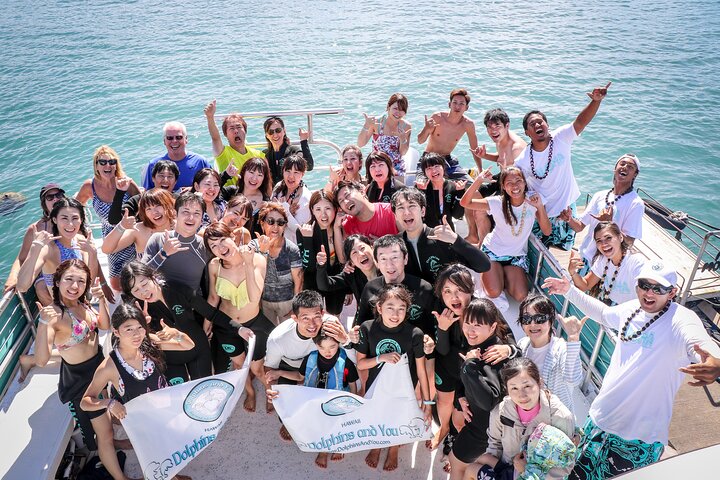 Waikiki Whale Watching And Hula Entertainment - thumb 3