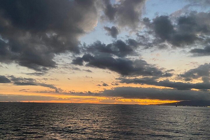 Waikiki To Diamondhead Sunset Cruise - BYOB - thumb 5