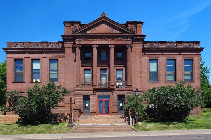 Duluth Scavenger Hunt: A Superior City - thumb 0