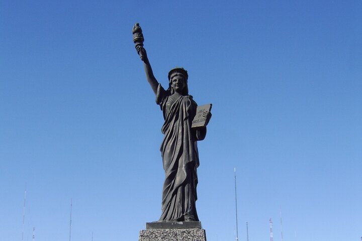 Duluth Scavenger Hunt: A Superior City - thumb 2