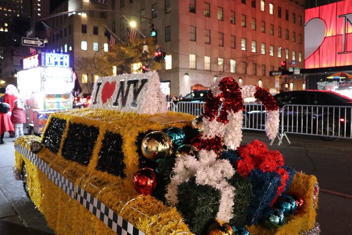 NYC Christmas Lights Special Horse Carriage Ride - thumb 5