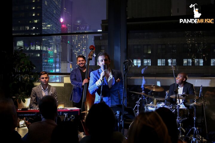 Back To Basics Live Concert - Midtown Manhattan - Times Square Views - thumb 5