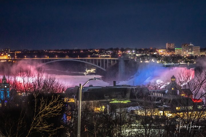 ROUNDTRIP Ground Transfer Buffalo Niagara Int Airport (BUF)-Niagara Falls Canada - thumb 4