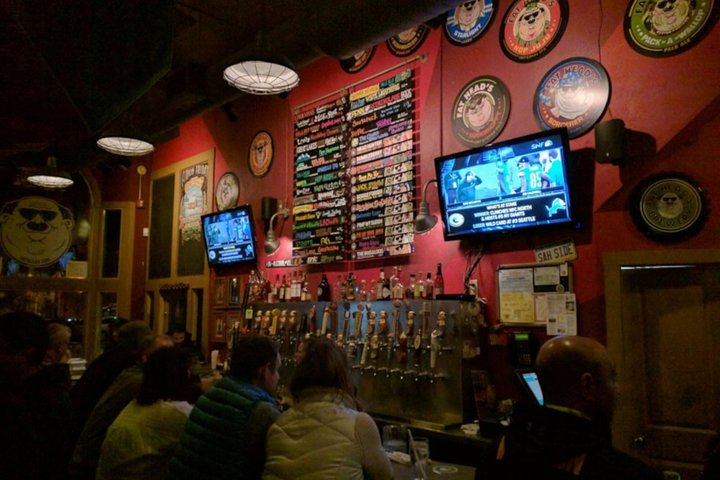 Pittsburgh Bar Hunt: Party Through Pittsburgh Bar Crawl - thumb 1