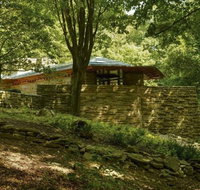 Fallingwater and Kentuck Knob - Two Visions of Frank Lloyd Wright - Accommodation New York
