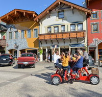 Small-Group Family-Friendly Private Cycling Sightseeing Tour - Accommodation New York