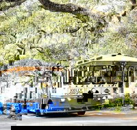 Explore Savannah Sightseeing Trolley Tour with Bonus Unlimited Shuttle Service - Accommodation New York